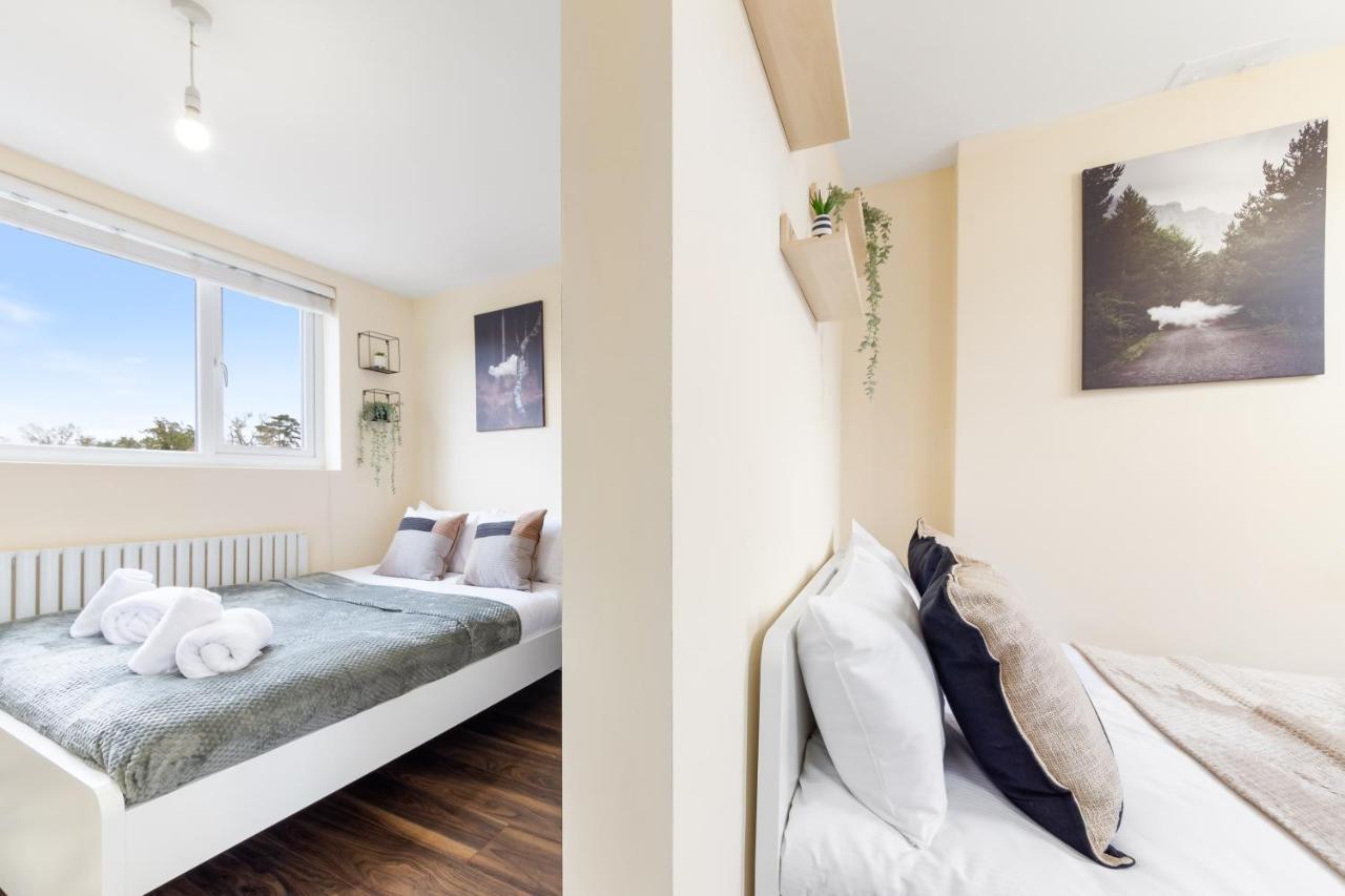 Twickenham Homes Айлворт Экстерьер фото