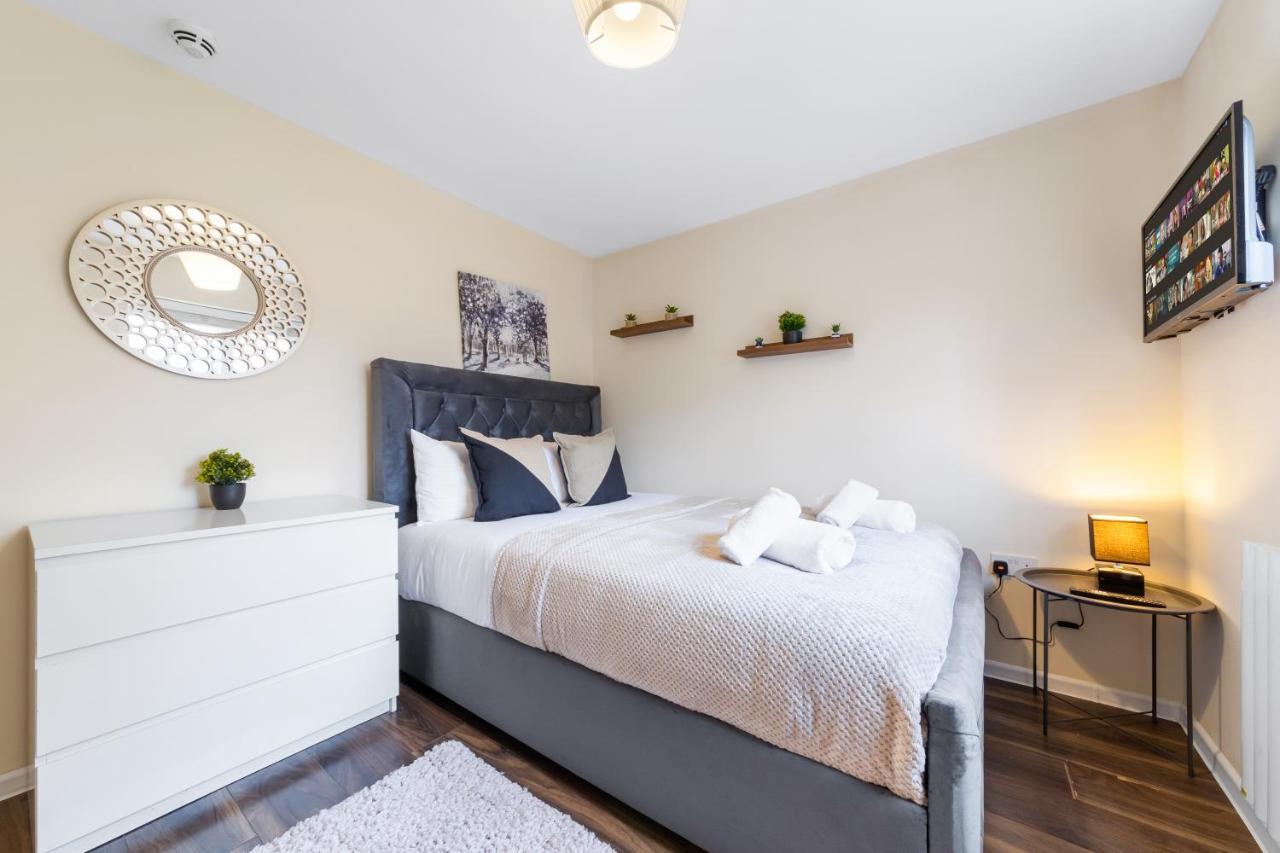 Twickenham Homes Айлворт Экстерьер фото