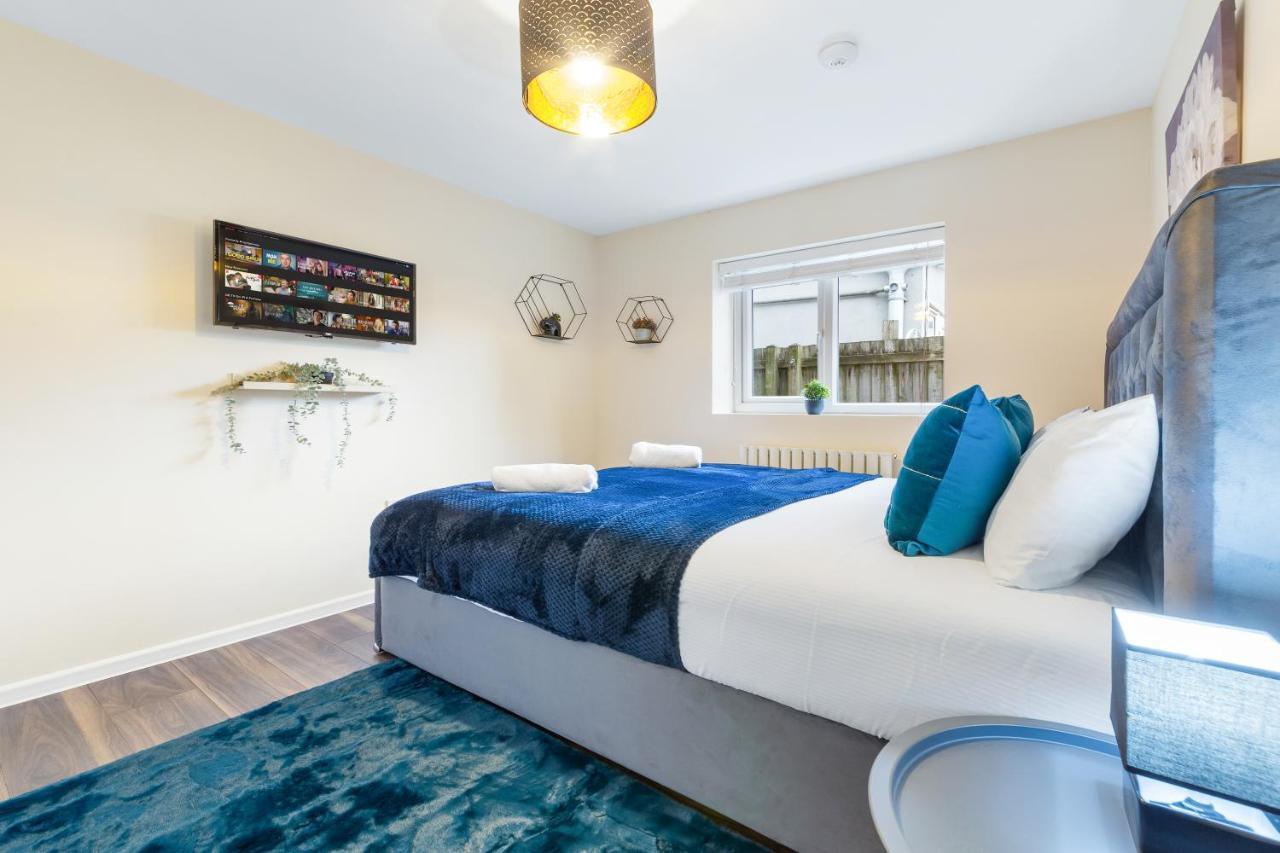 Twickenham Homes Айлворт Экстерьер фото